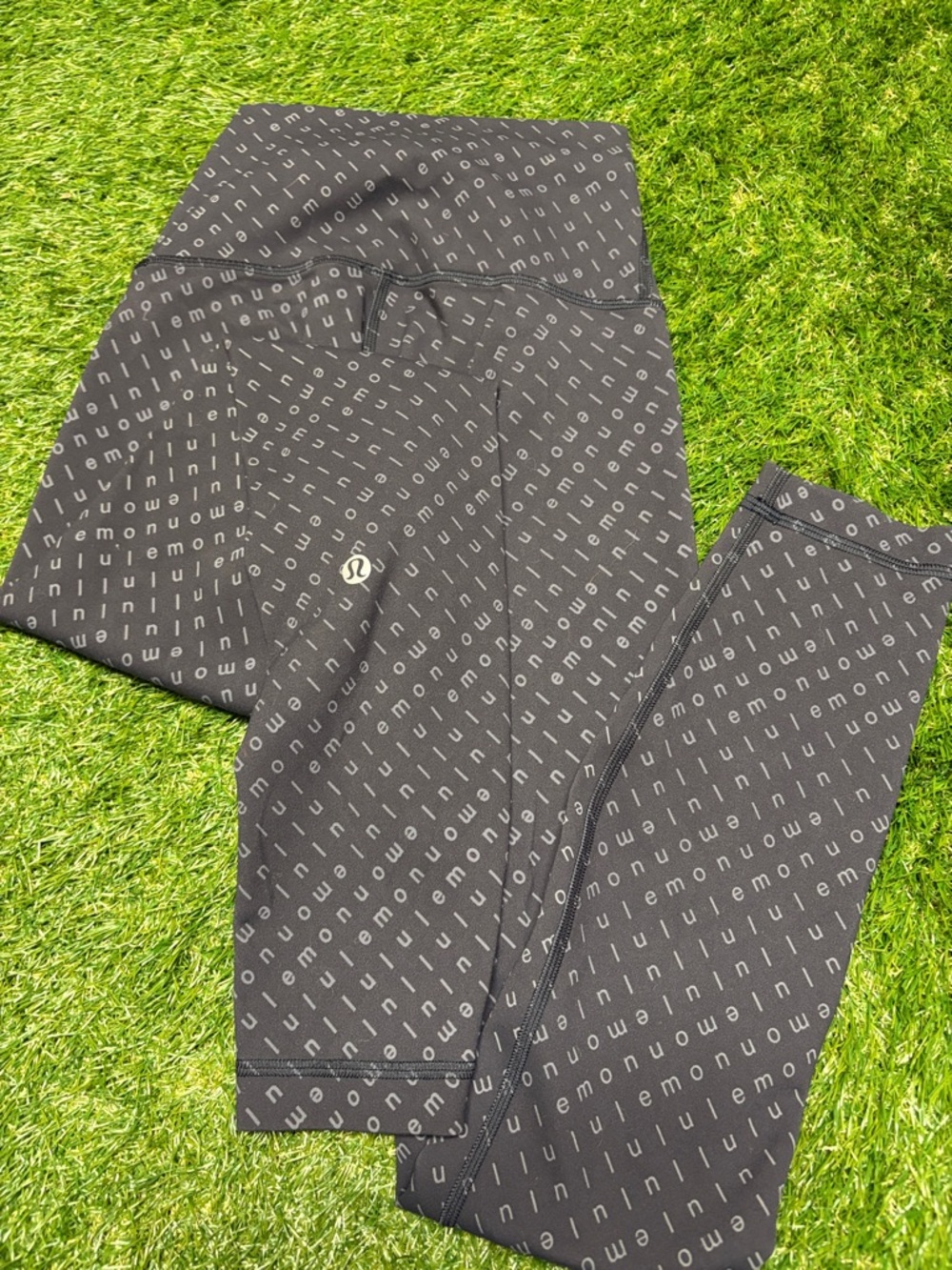 lululemon athletica women’s leggings size 2